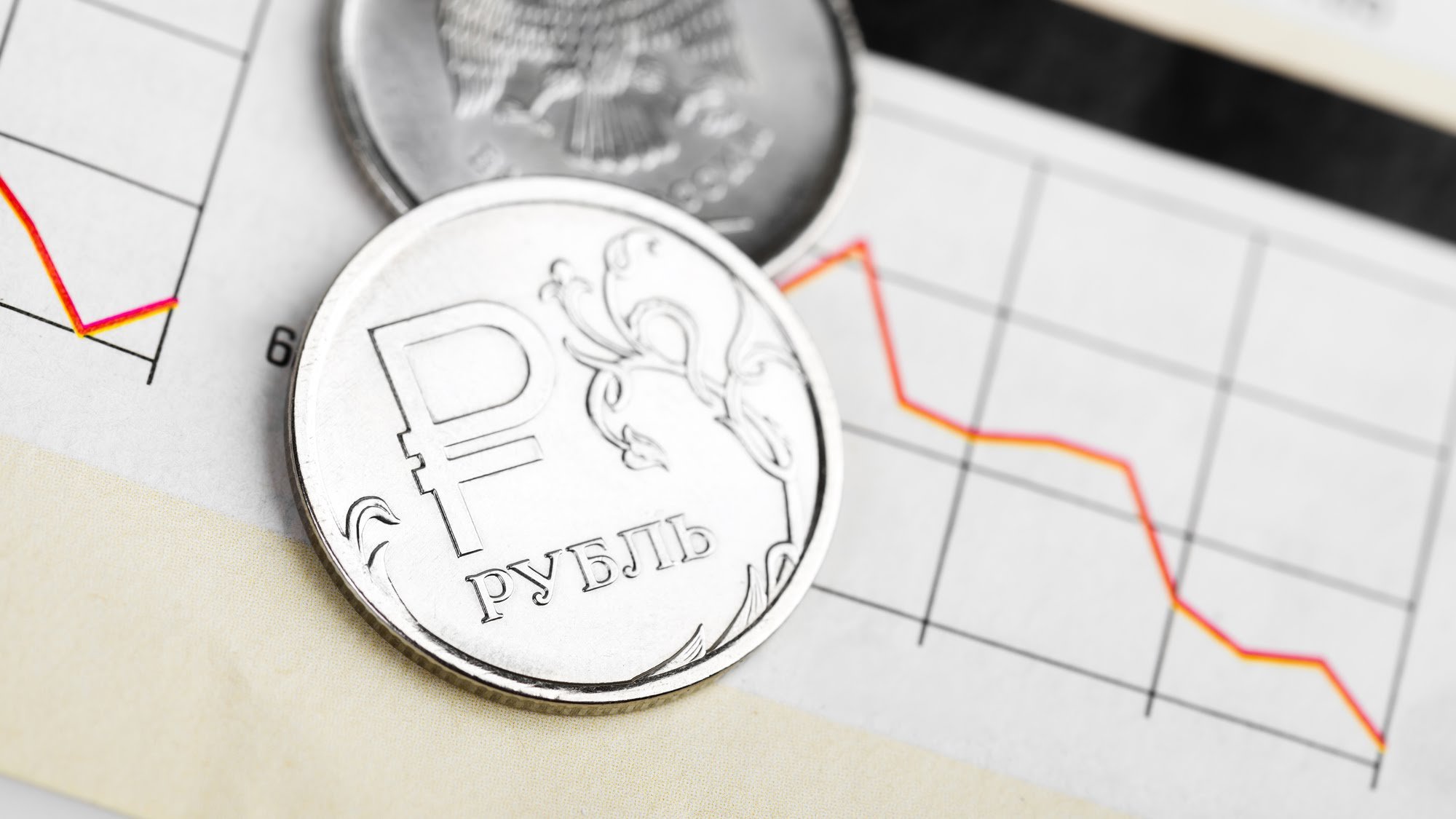 Bloomberg считает, что ВВП России упадет на 16%