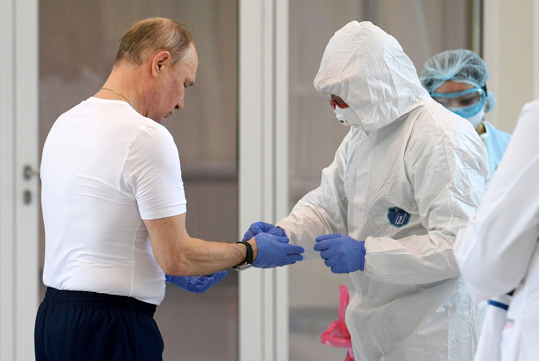 Путин: осенью возможна вторая волна коронавируса в России