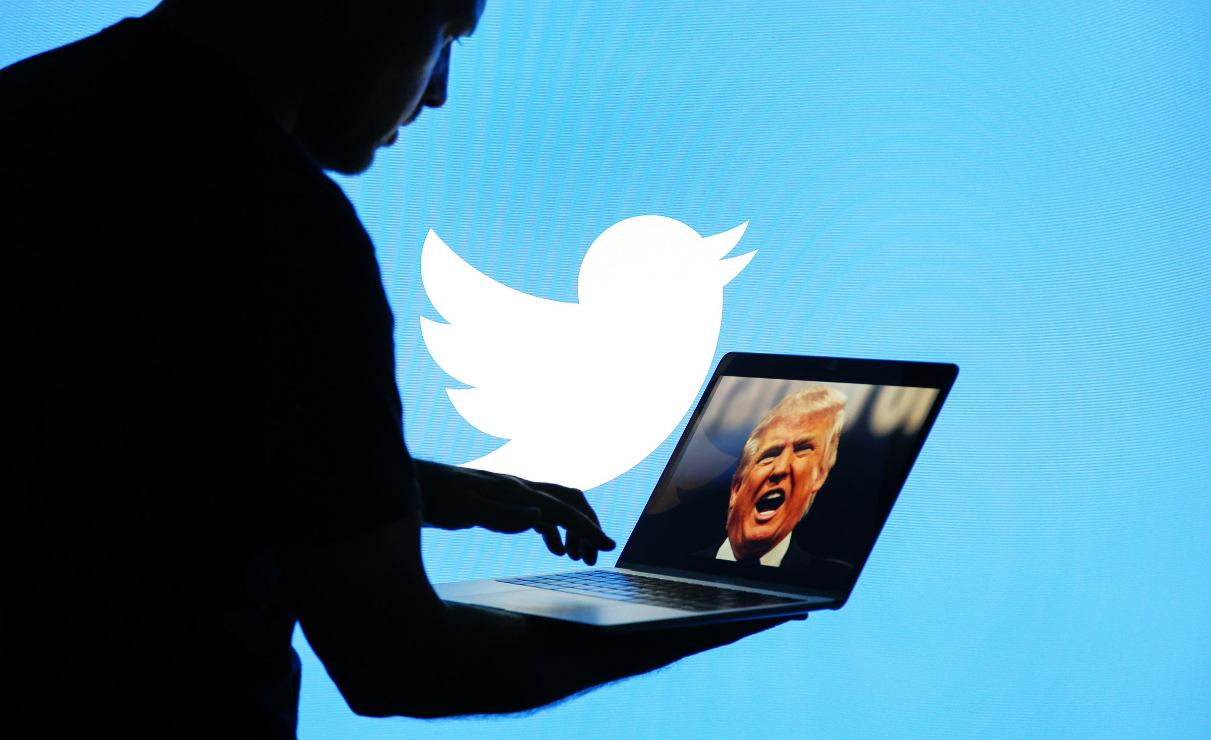 Трамп хочет закрыть Twitter