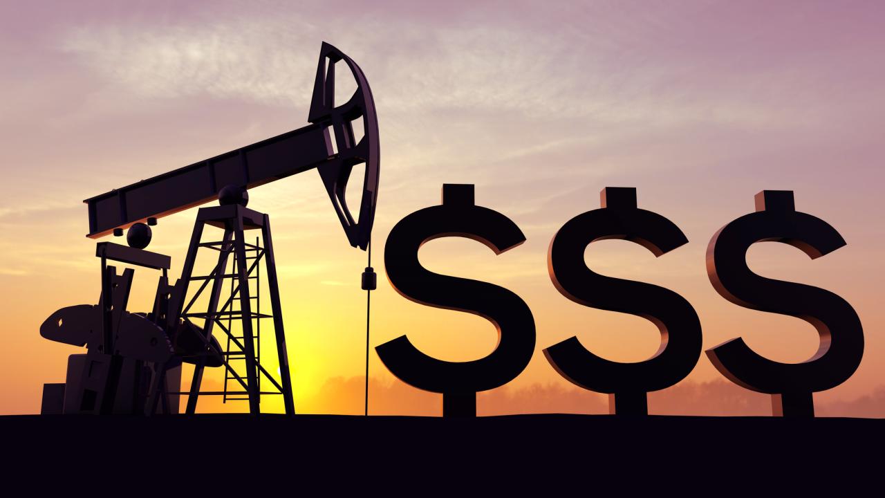 Нефть стала расти после падения до минимумов